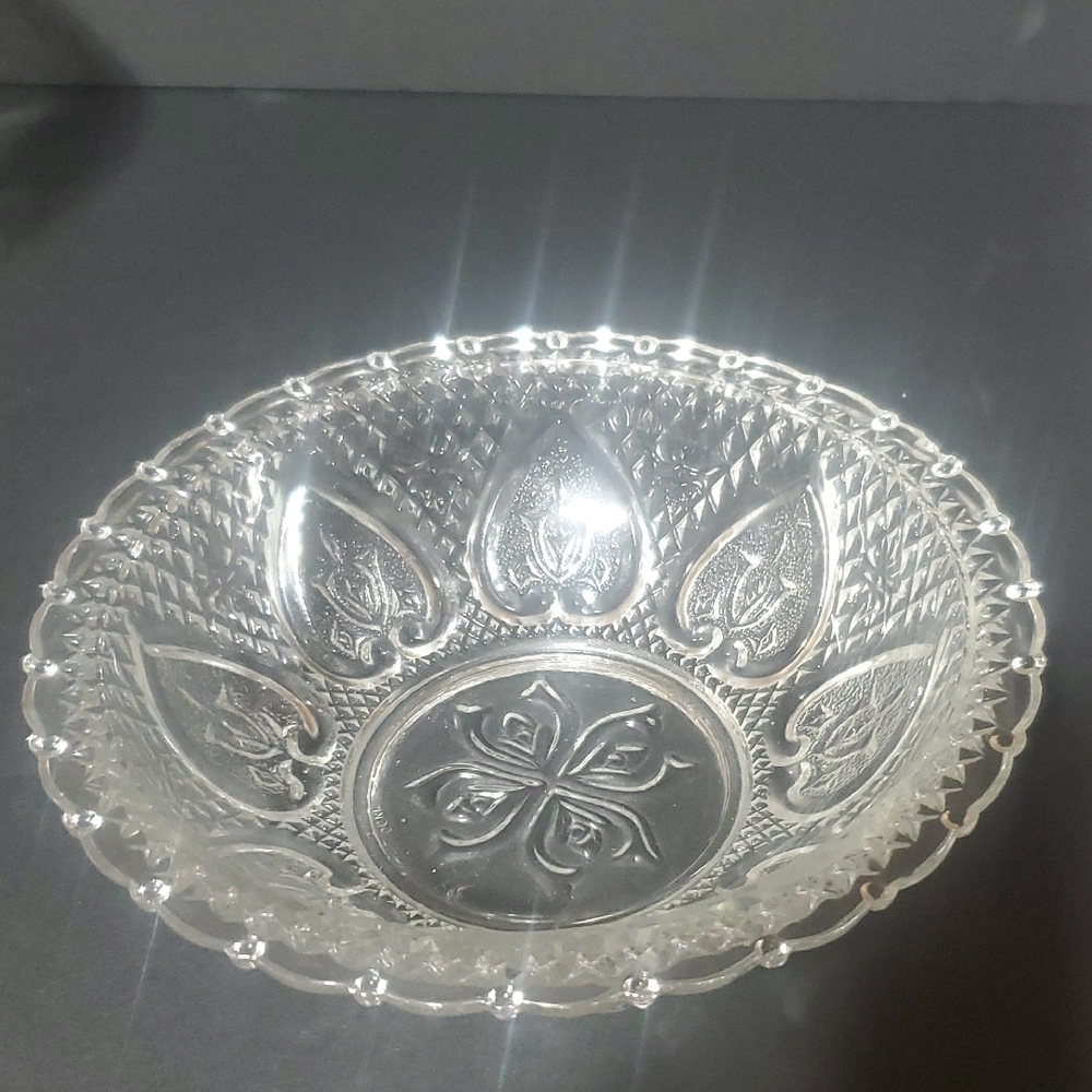 Vtg Parari Indonesia Clear Pressed Glass Candy Or Nut Dish